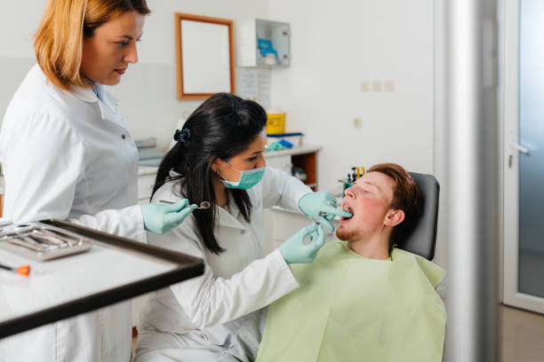 Best Emergency Treatment for Dental Infections or Abscesses in Fort Dick, CA